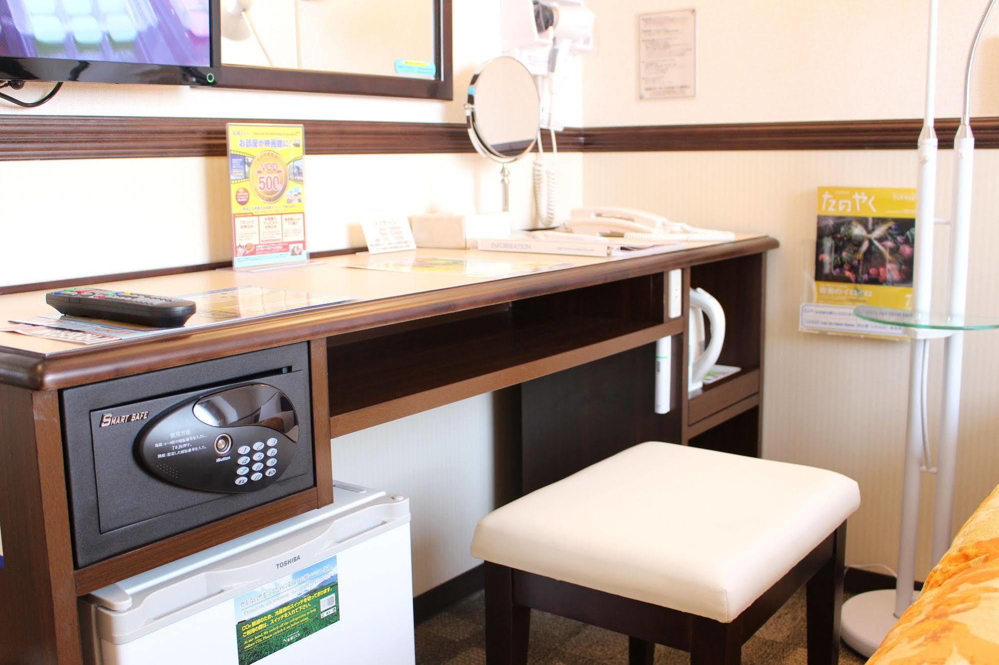 Toyoko Inn Shonan Hiratsuka Eki Kita Guchi No 2 Exterior foto